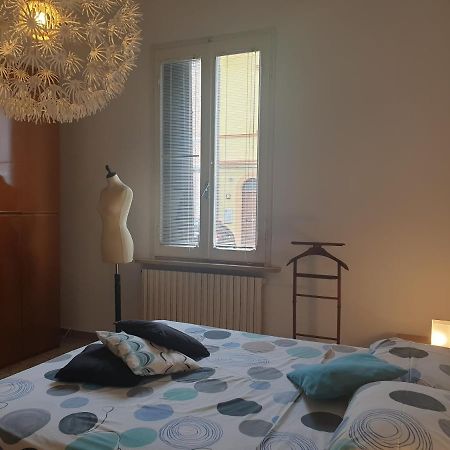 Ferienwohnung Cleo Tulipano Falconara Marittima Exterior foto