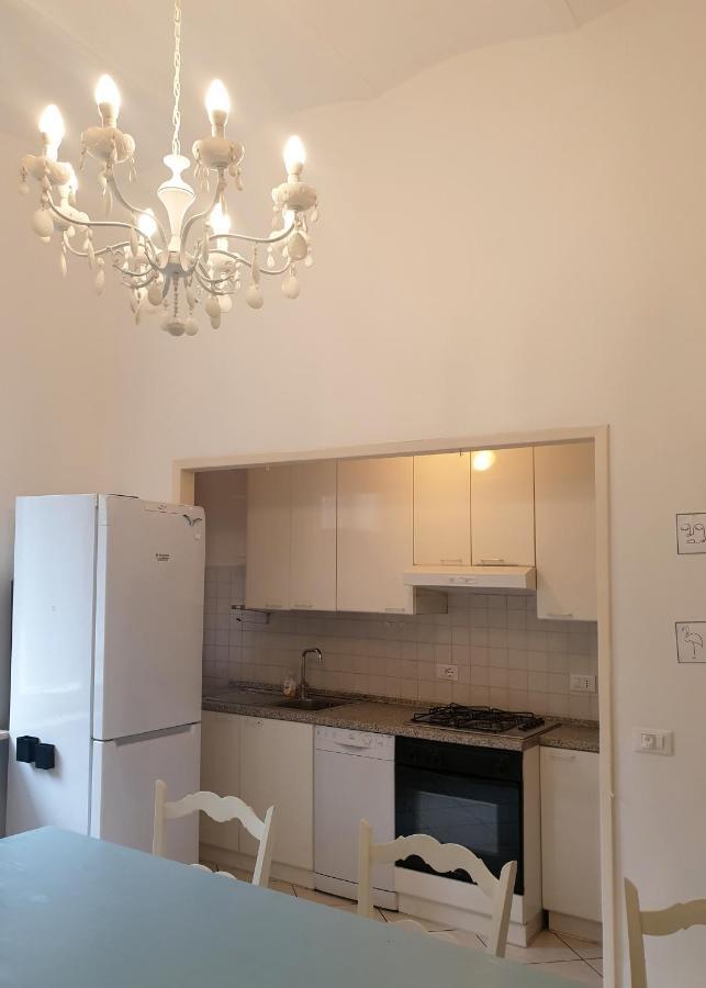 Ferienwohnung Cleo Tulipano Falconara Marittima Exterior foto