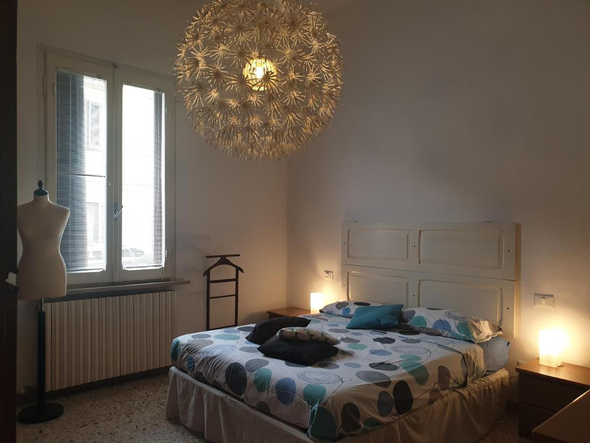 Ferienwohnung Cleo Tulipano Falconara Marittima Exterior foto